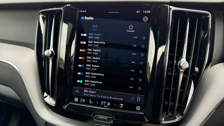 Volvo Xc60 2.0 B5P R DESIGN 5dr AWD Geartronic Petrol Estate